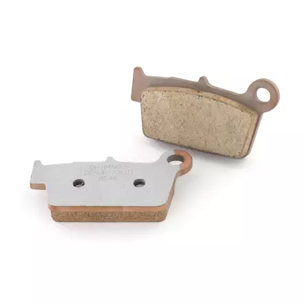 Takajarrupalat DP Brakes, 19-23 KX450, 06-18 KX450F, 19-24 KX250, 04-18 KX250F, Yamaha 03-24 WR450F/YZ450F, 03-07 WR250, 16-19 WR250, 03-24 WR250F/YZ250/YZ250F, 08-20 WR250R, 03-07 WR125, 03-24 YZ125, Suzuki RM450Z, 05-24 - Motocross Jarruosat - 3374 - 1