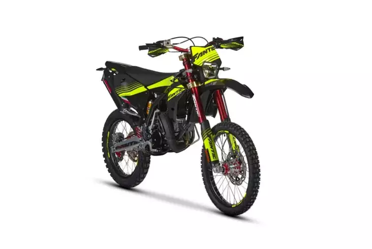 XE 50 Enduro 2T Competition Musta - Fantic -mopot - 946 - 1